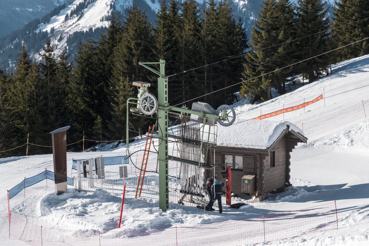 Talstation des Schlepplifts Contrebandiers, Februar 2023