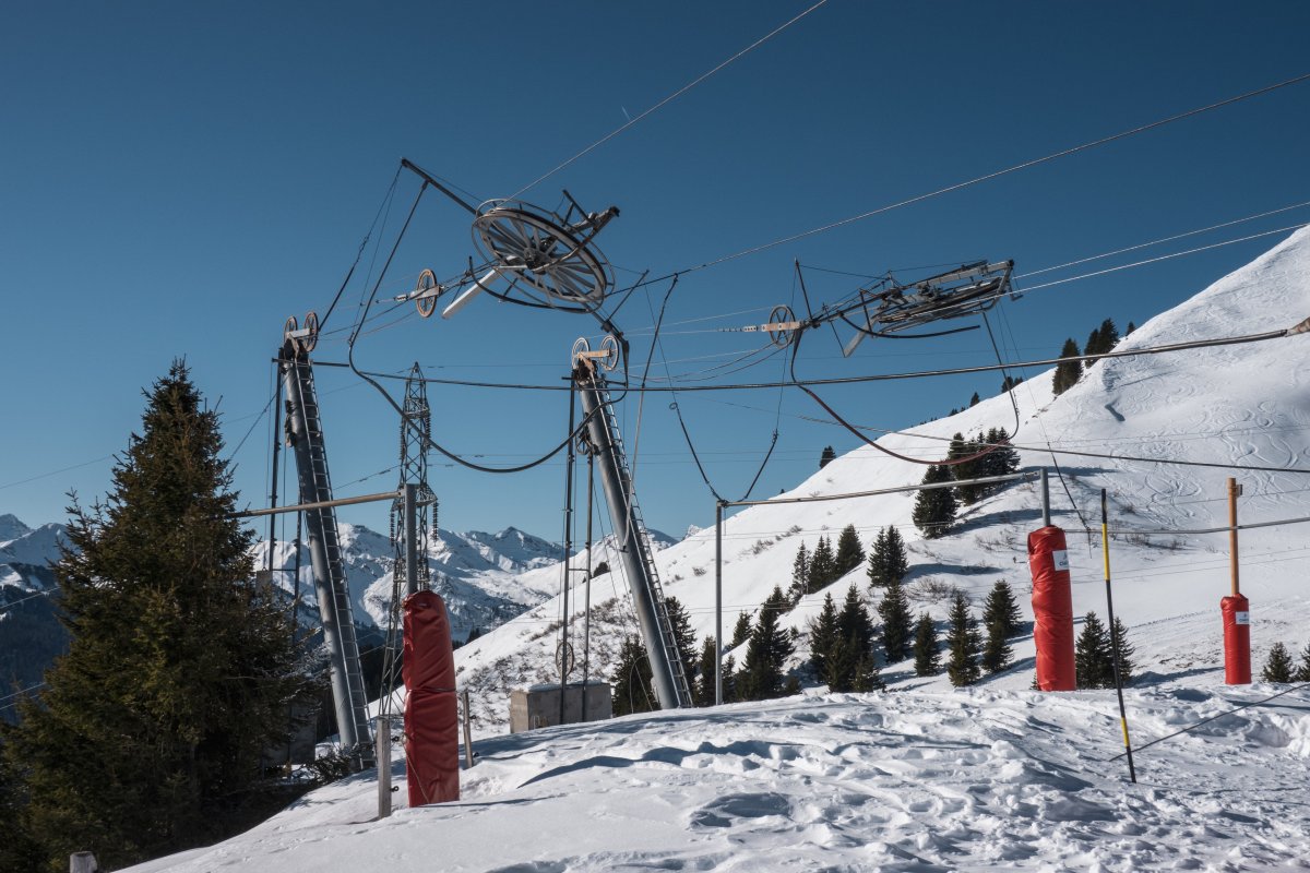 Bergstationen der Schlepplifte Chalet Neuf, Februar 2023