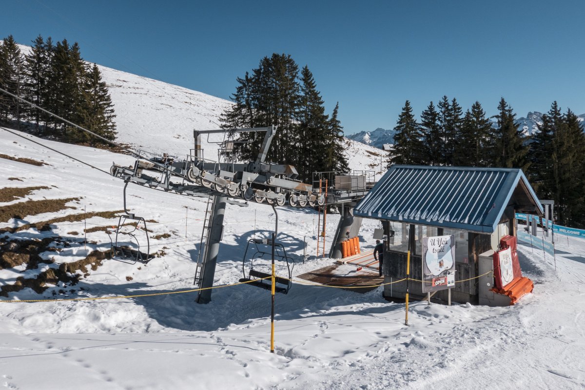 Talstation der Sesselbahn Le Segneux-La Foilleuse, Februar 2023