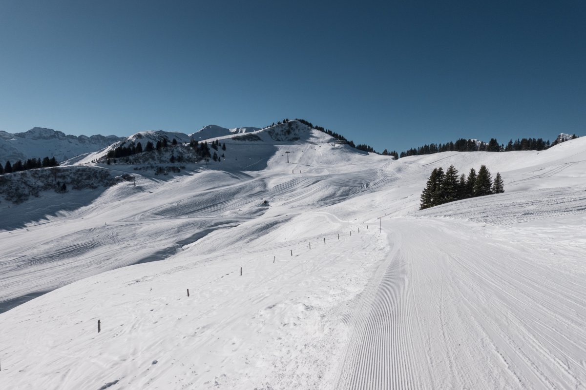 Skipiste im Bereich Les Bochasses, Februar 2023