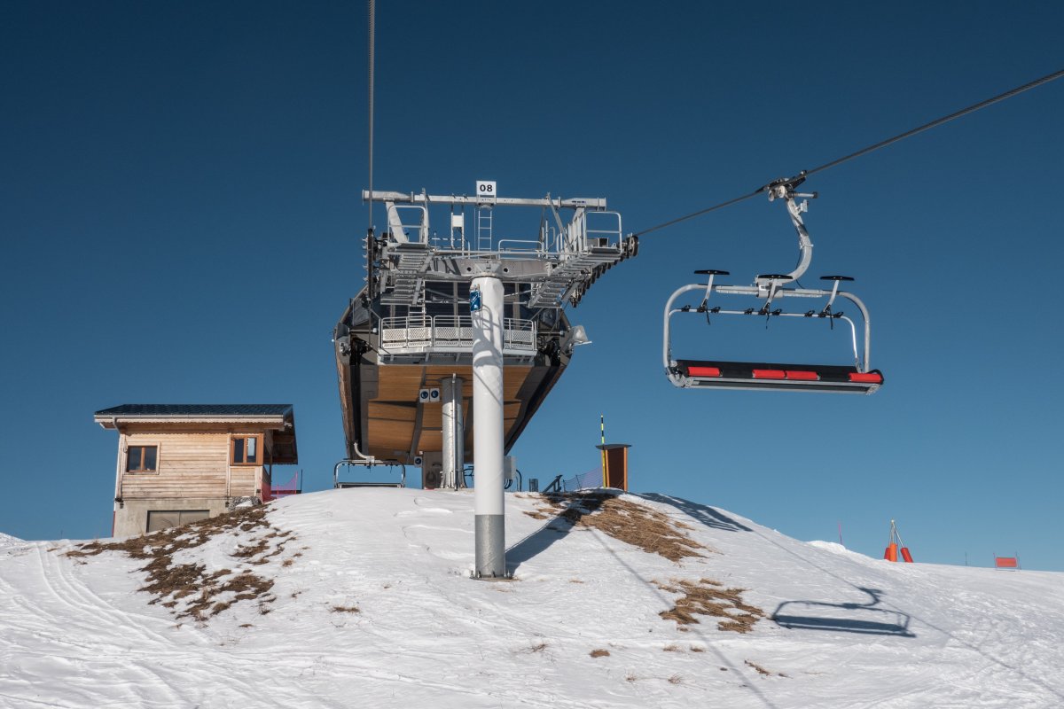 Bergstation der Sesselbahn Morclan, Februar 2023