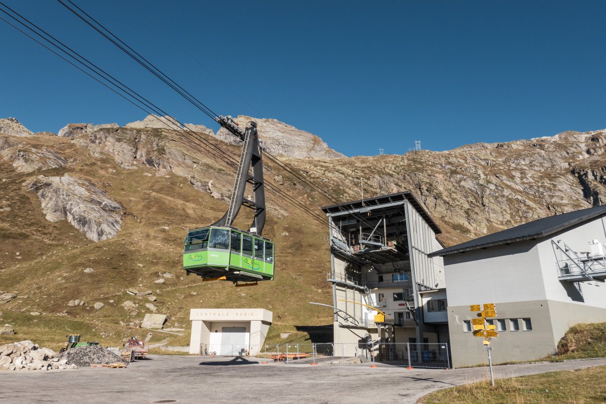 Bergstation der Luftseilbahn San Carlo-Robièi, Oktober 2023