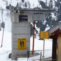 Talstation Schlepplift Stafel. Interessanterweise besitzt der Lift einen Unterflurantrieb, April 2009