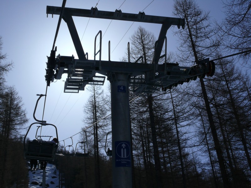 Sesselbahn Furggstalden-Heidbodme, April 2009