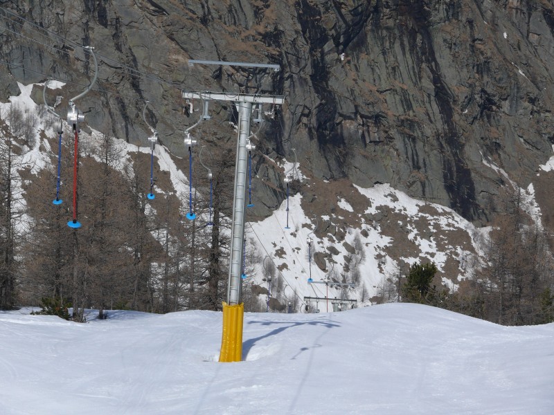 Schlepplift Furggu, April 2009