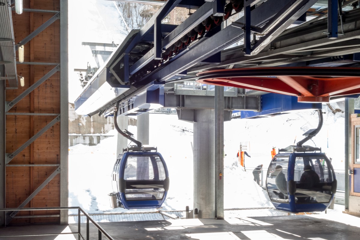 Talstation der Kabinenbahn Saas Fee-Plattjen, April 2018