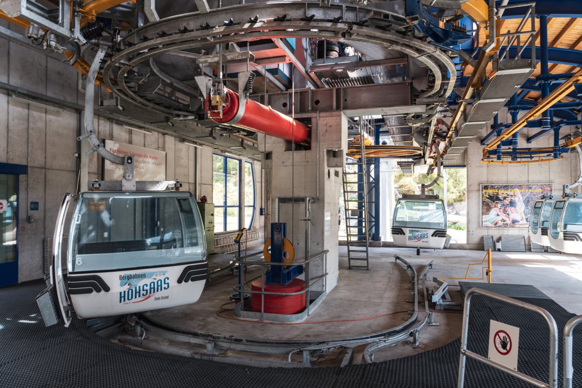 Talstation der Kabinenbahn Saas-Grund-Kreuzboden, September 2020