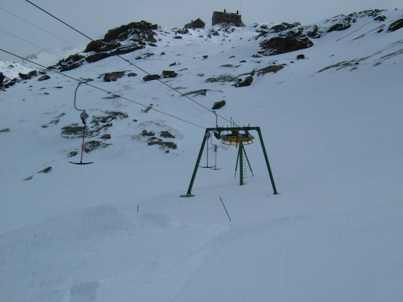 Bergstation des Schlepplifts Kreuzboden, April 2006