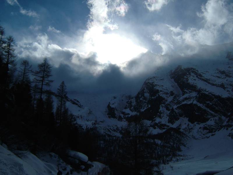 Wolkenspiele, April 2006