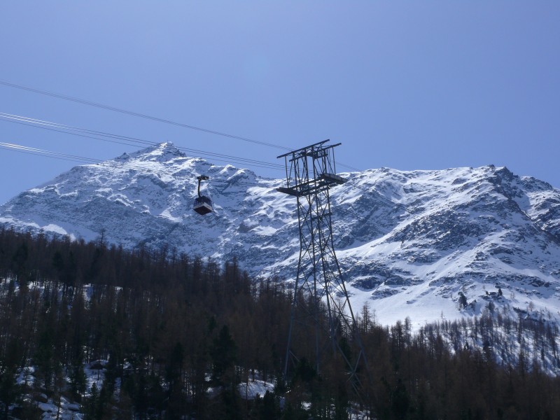 Alpinexpress, April 2009