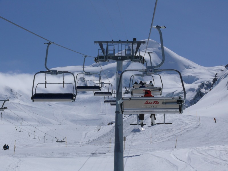 Sesselbahn Längfluh, April 2009