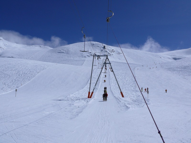 Schlepplift Allalingletscher 1, April 2009