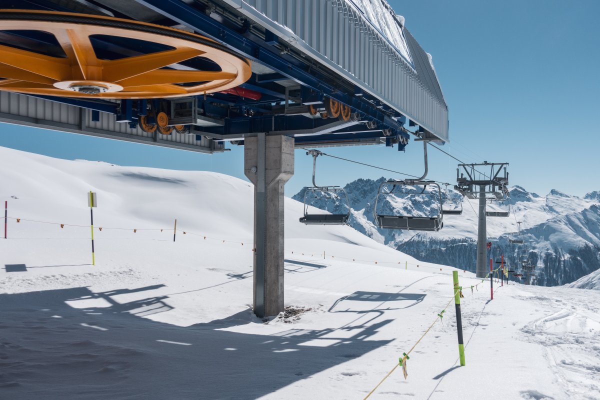Bergstation der Sesselbahn Alp Bella-Grivalea, März 2021