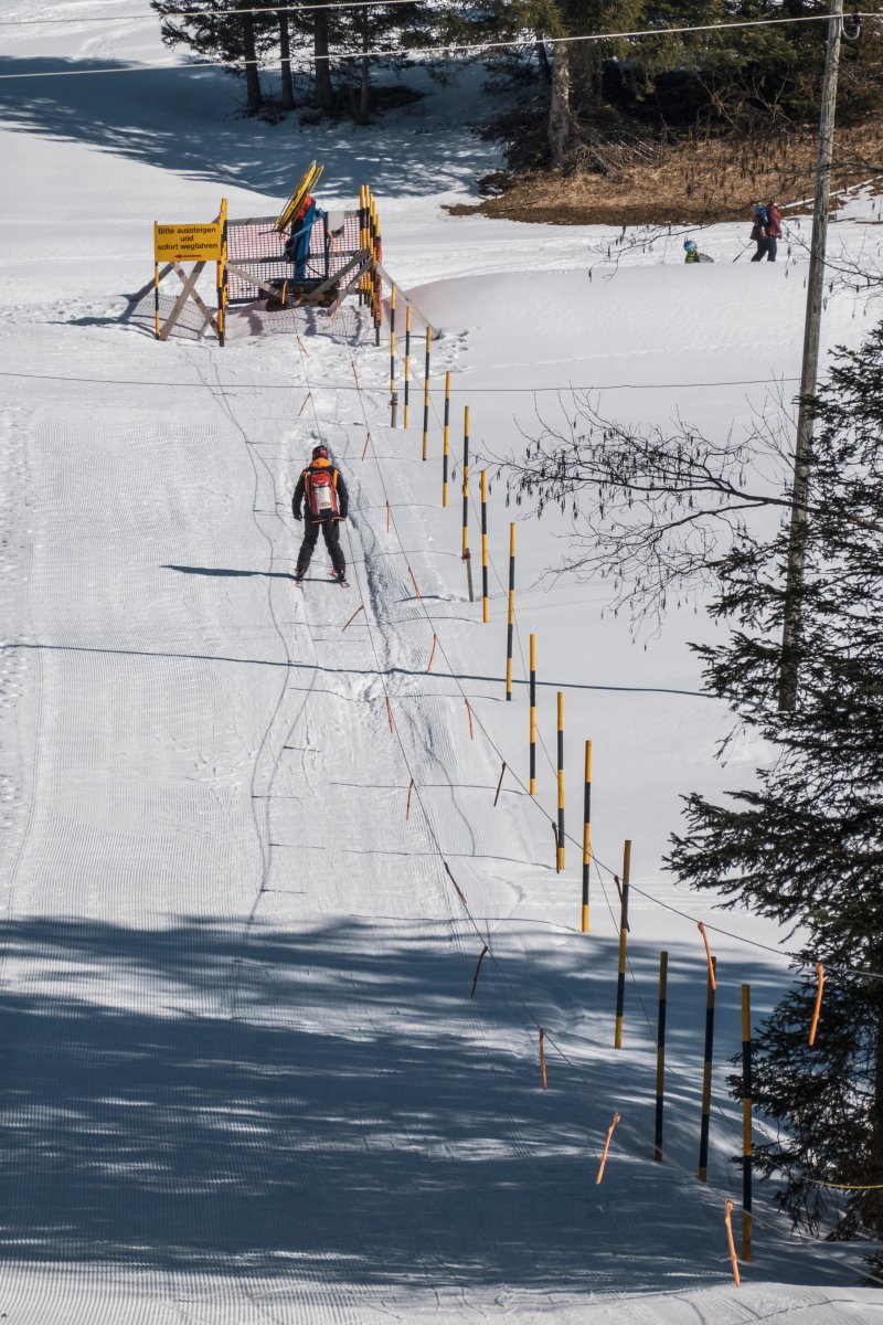Ponylift im Skigebiet Hochstuckli, März 2022