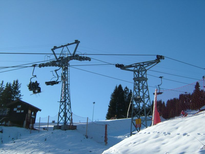 Sesselbahn Tigignas-Somtgant und Schlepplift Tigignas-Somtgant, Dezember 2006