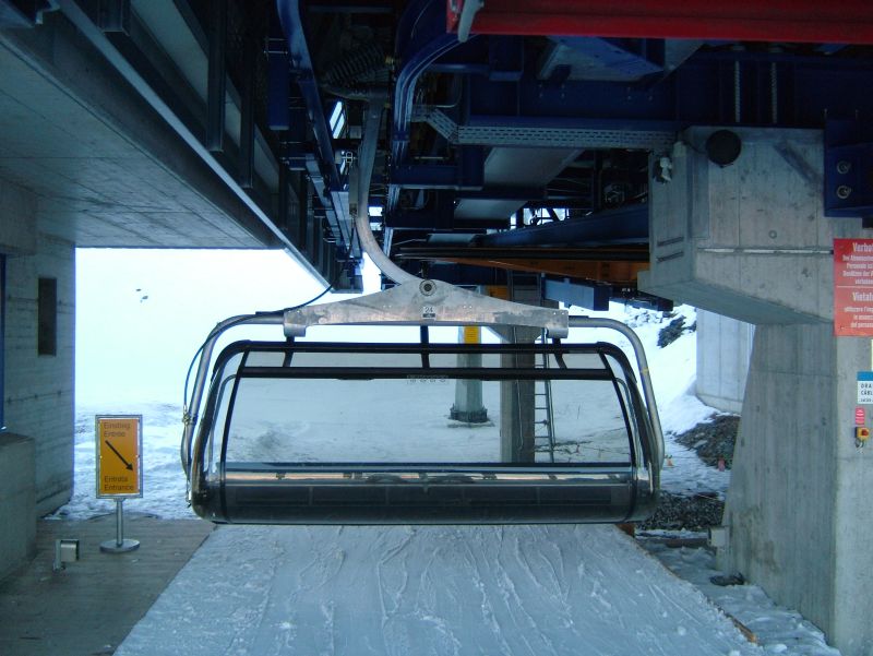 Talstation der Sesselbahn Somtgant-Piz Martegnas, Dezember 2006