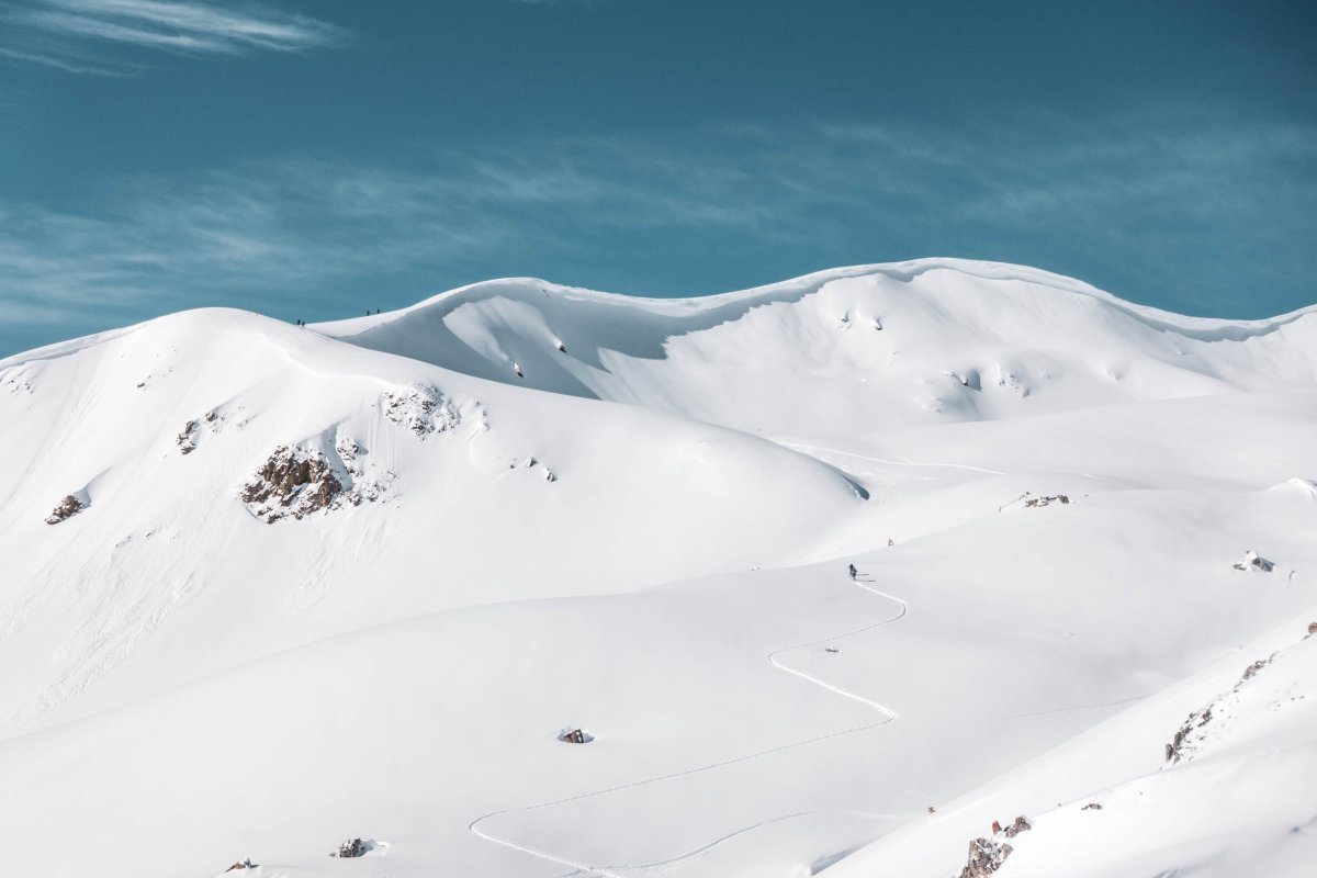 Skitourengeher oberhalb der Schatzalp