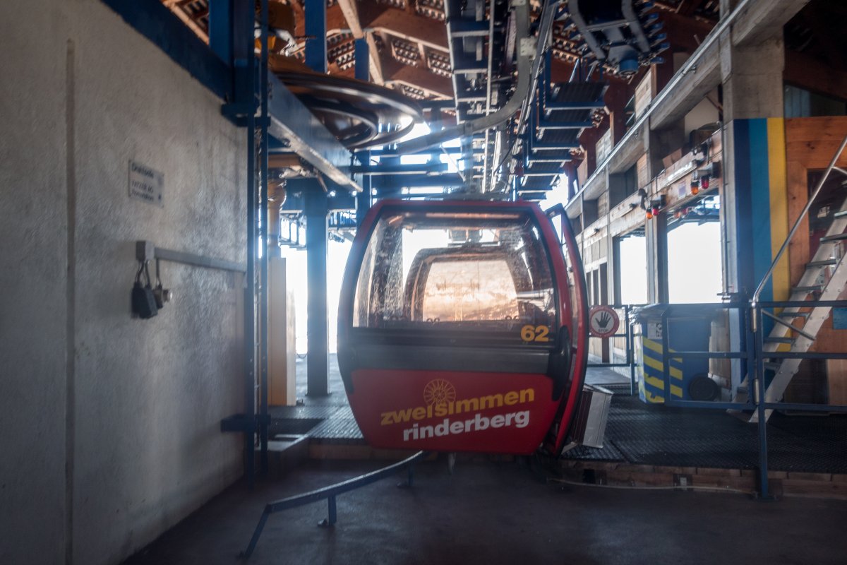 Bergstation der Kabinenbahn Zweisimmen-Eggweid, Februar 2018