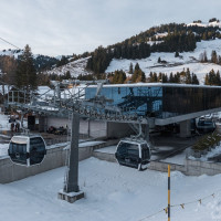 Talstation der Kabinenbahn Saanenmöser-Kleiner Saanenwald, Dezember 2022