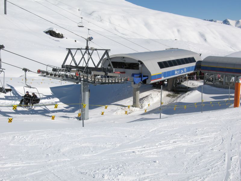 Talstation der Sesselbahn Jonvrai-Mot da Ri, Februar 2008