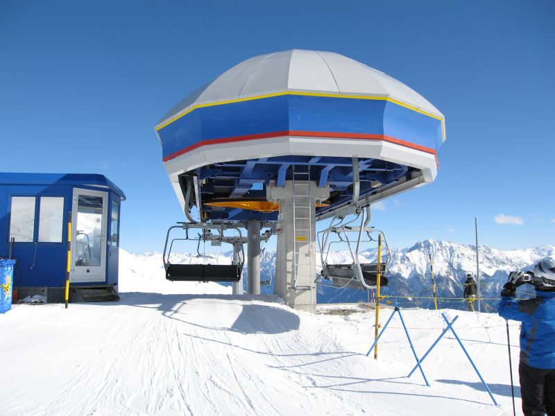 Bergstation der Sesselbahn Jonvrai-Clünas, Februar 2008