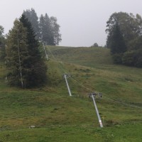 Einen einzelnen Schlepplift findet man in Prato (Leventina). Von dort führt er nach Dalpe auf eine Anhöhe, Oktober 2010