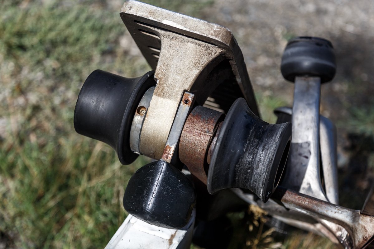 YAN-Klemme der Sesselbahn La Roca, September 2018