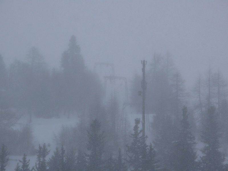 Zweite Sektion ist der Schlepplift Les Arpalles, ein sehr steiler Städeli-Schlepplift, März 2008