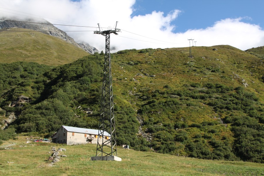 Kabinenbahn Col du Menouve, die heute älteste Kabinenbahn der Schweiz, August 2011