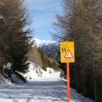 Kurioses Warnschild am Schlepplift La Forêt, Februar 2012