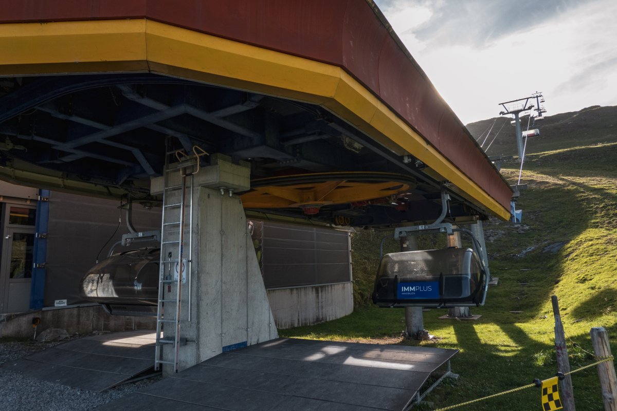 Talstation der Sesselbahn Mettlen-Fronalpstock, Oktober 2022