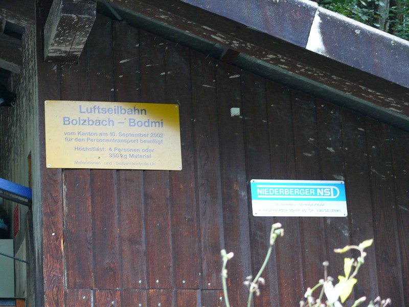 Luftseilbahn Bolzbach-Bodmi, wie so oft von Niederberger, Juli 2008