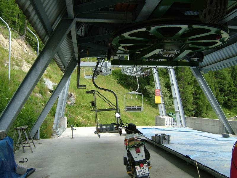Talstation der Sesselbahn Chandolin-Le Rotsé, Juli 2005