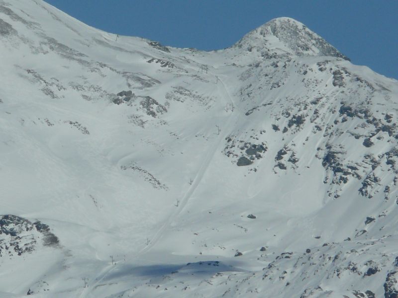 Wie auch auf den Poma-Schlepplift Bella Tola, der fast bis auf 3000 Meter Höhe führt, März 2008