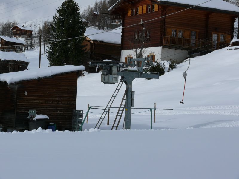 Talstation des Schlepplift La Forclaz, die Station ist von Garaventa, März 2008