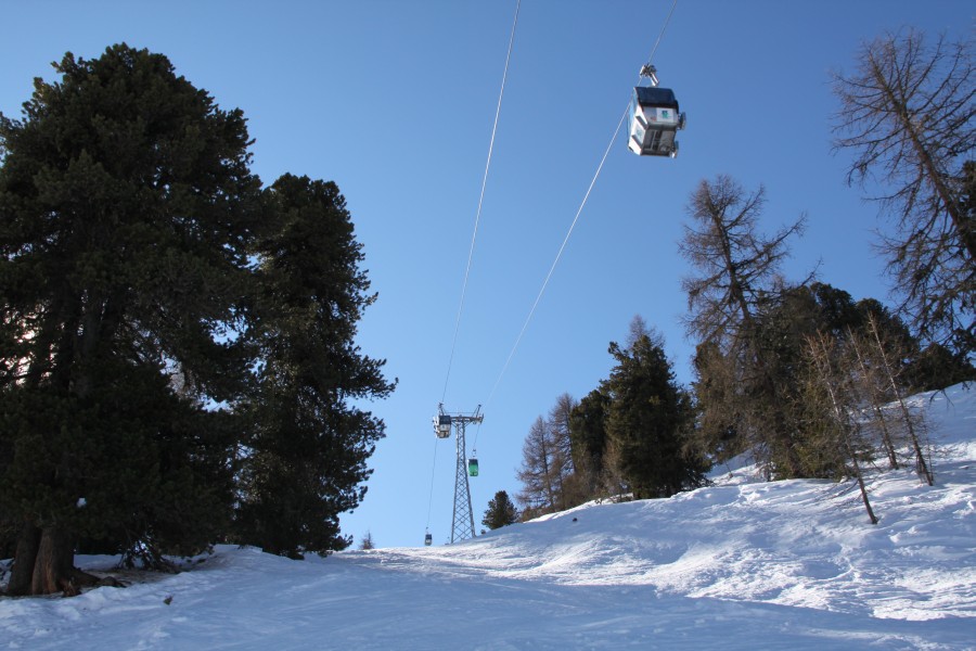 Kabinenbahn Siegeroulaz-Crêt du Midi, März 2012