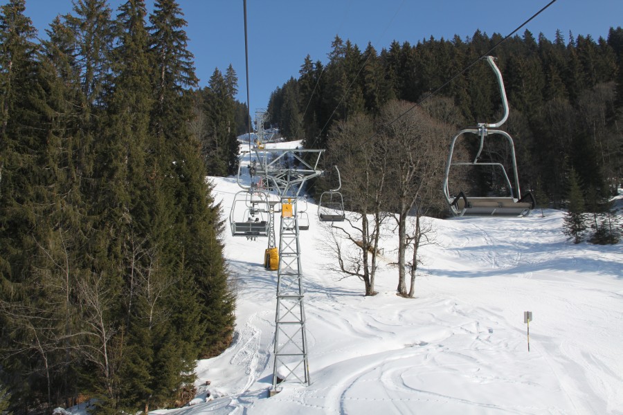 Sesselbahn Chalberhöni-Vordereggli, März 2010