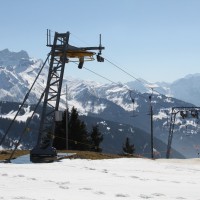Bergstation des Garaventa-Schlepplifts Les Fracherets, März 2011