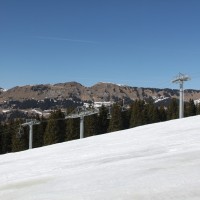 Kurve der Sesselbahn Sodoleuvre-La Croix des Chaux, März 2011