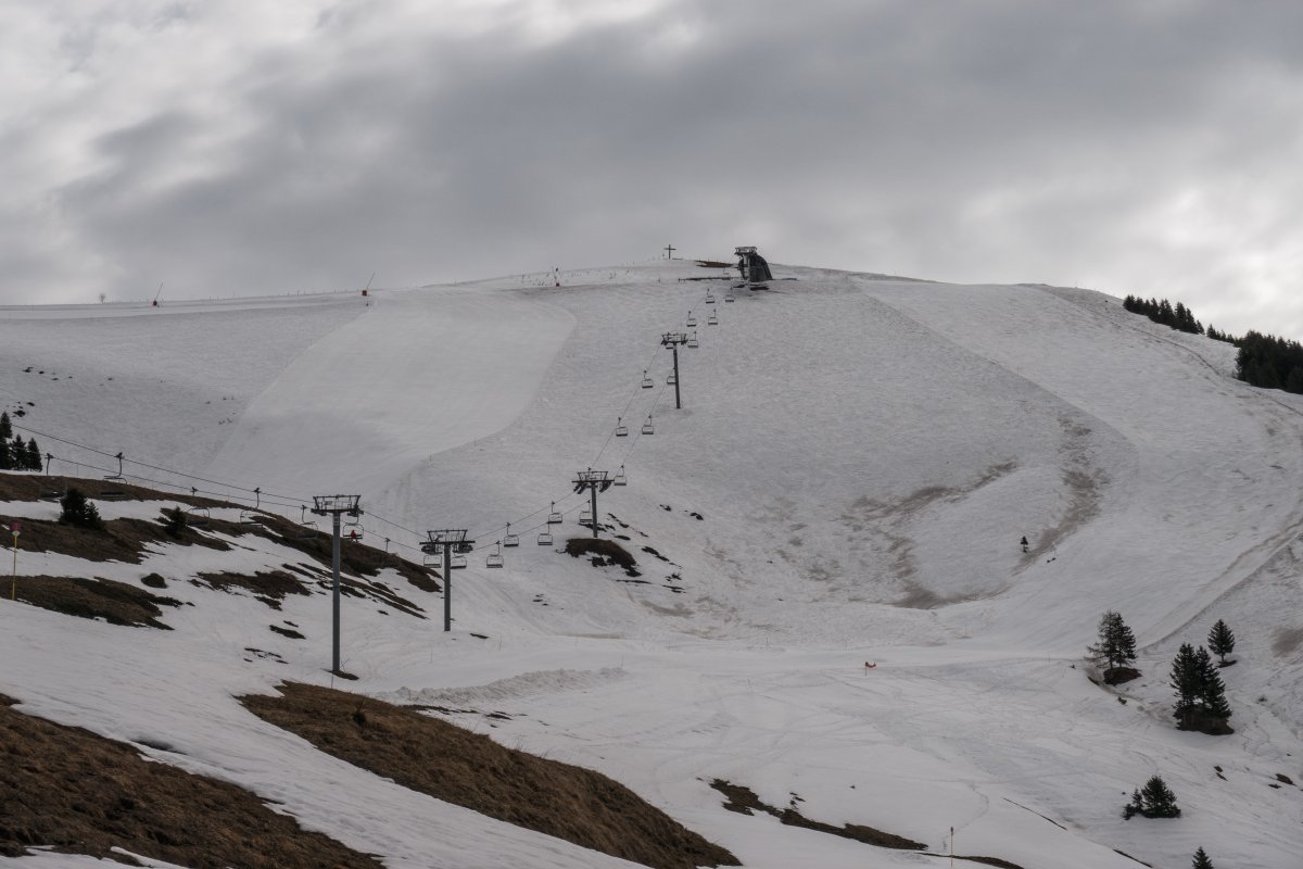 Sesselbahn La Sodoleuvre-La Croix des Chaux, März 2024
