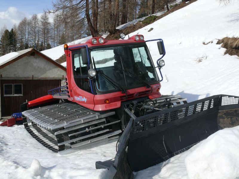 Pistenbully auf Gspon, April 2009