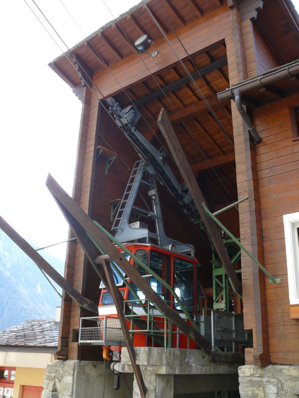 Luftseilbahn Staldenried-Gspon, April 2009
