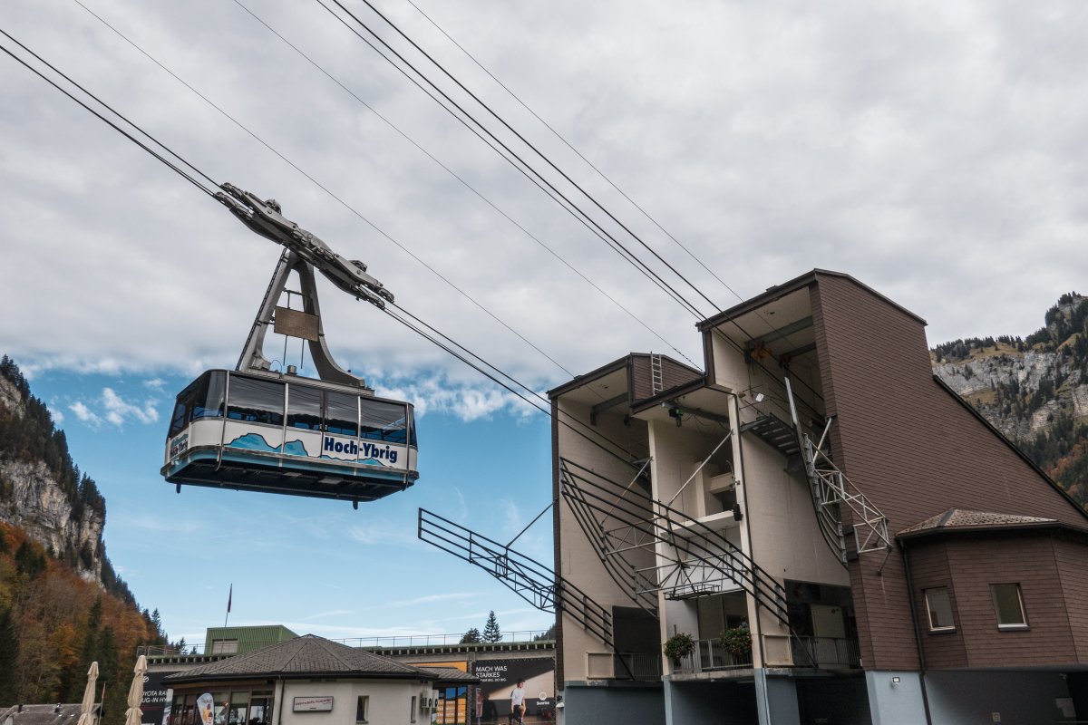 Seilbahn-Talstation in Weglosen