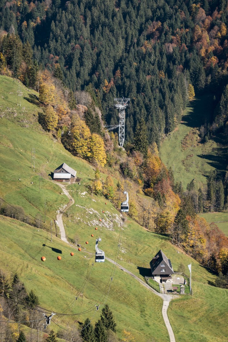 Luftseilbahn ins Skigebiet Hoch-Ybrig