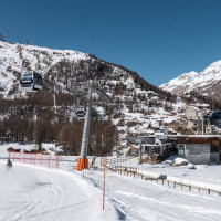 Zwischenstation der Kabinenbahn Furi-Schweigmatten-Riffelberg, März 2026