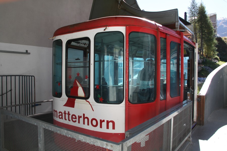 Kabine der Luftseilbahn Zermatt-Furi, Oktober 2011