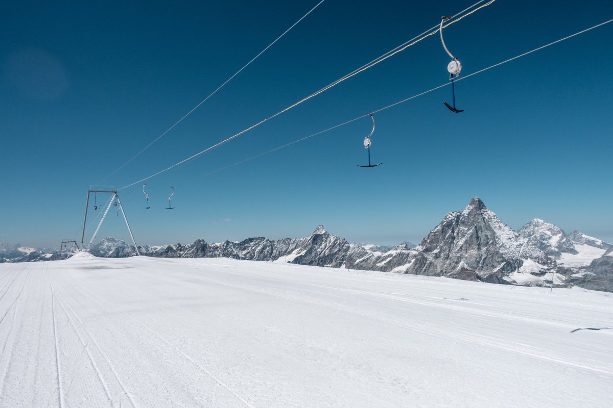 Sommerski in Zermatt am Grenzlift